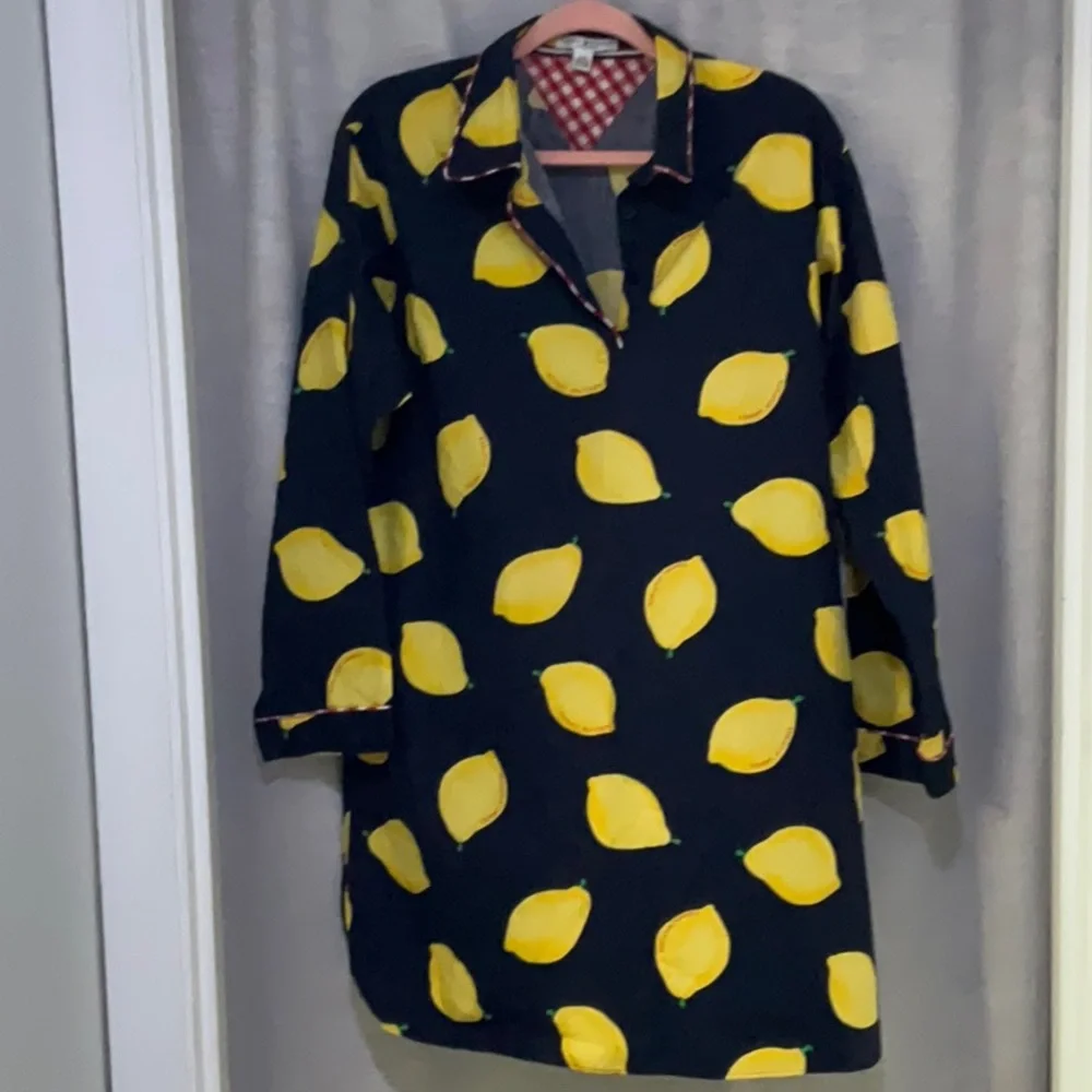 Classic Tommy Hilfiger sleepshirt. Lemons - Picture 1 of 3